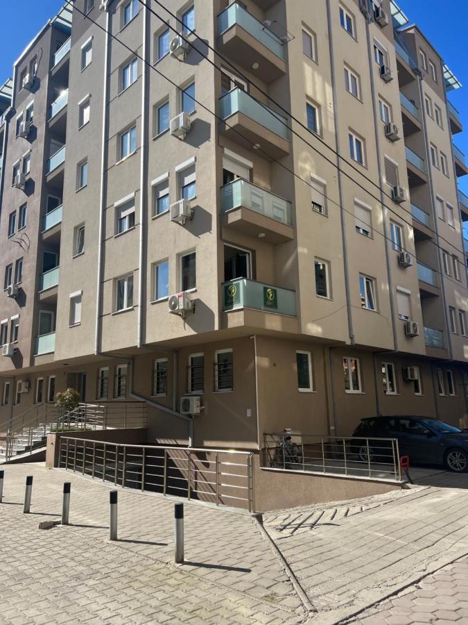 Luxury Apartment Nefertiti 斯科普里 外观 照片